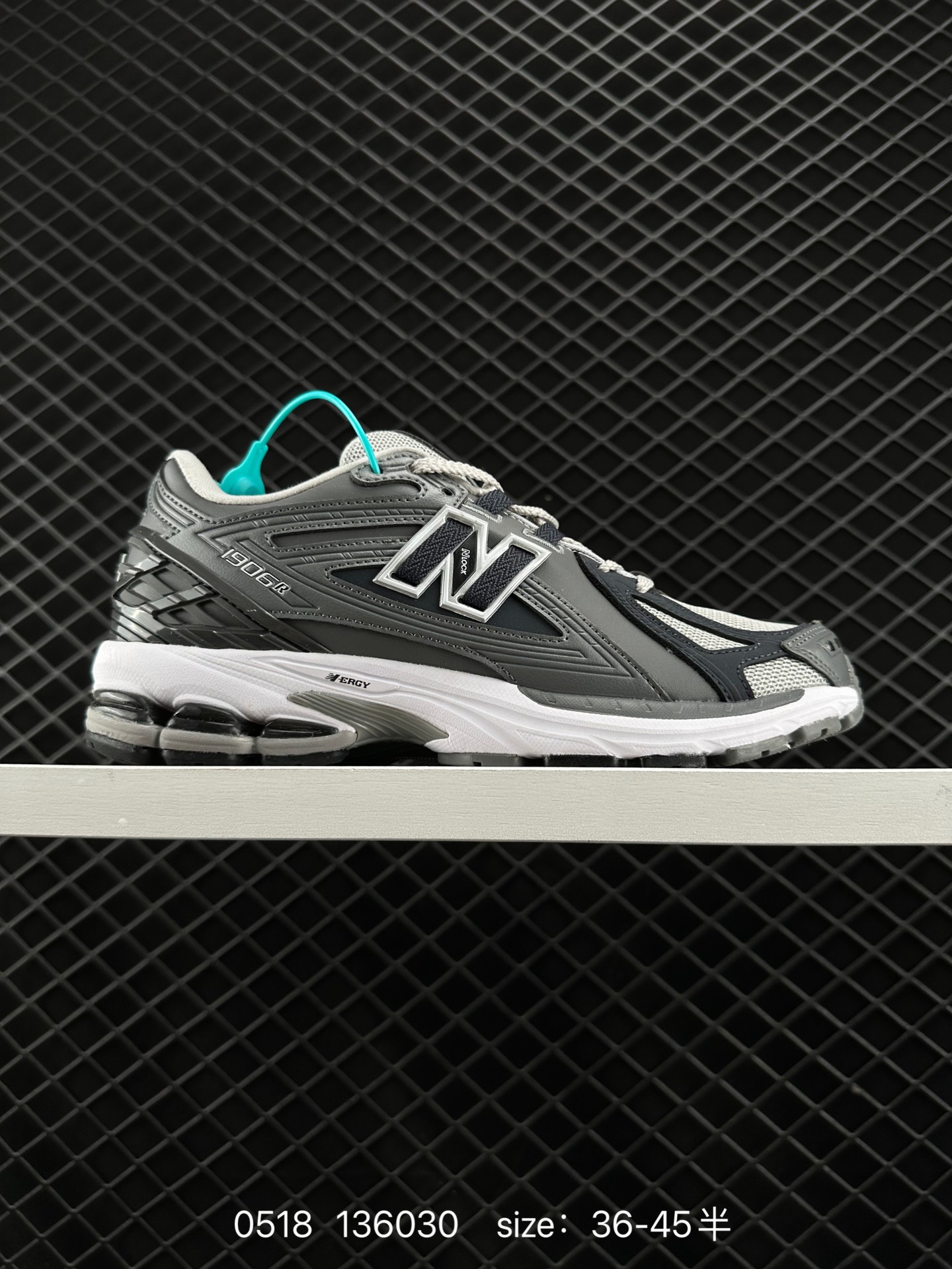 New Balance M1906R New Balance M1906R